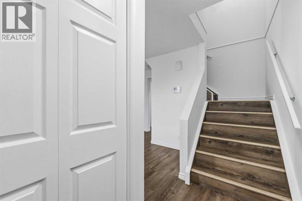 120 Whitefield Drive Ne, Calgary, Alberta  T1Y 5X2 - Photo 12 - A2351405