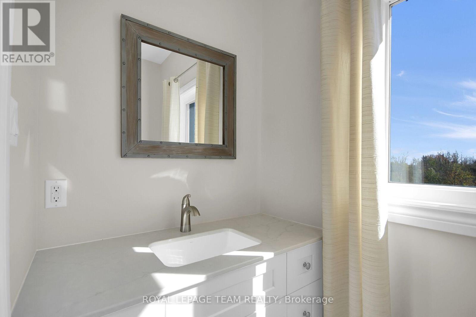 10664 Blaine Road, North Dundas, Ontario  K0E 1S0 - Photo 22 - X13883218