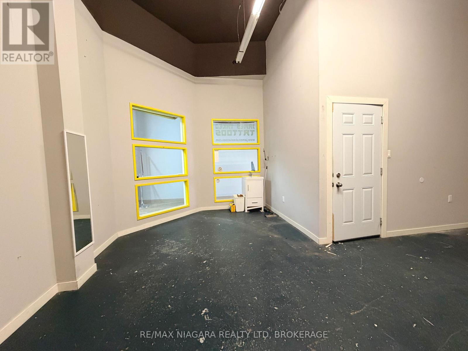 08b - 19 East Main Street, Welland, Ontario  L3B 3W4 - Photo 3 - X13883312