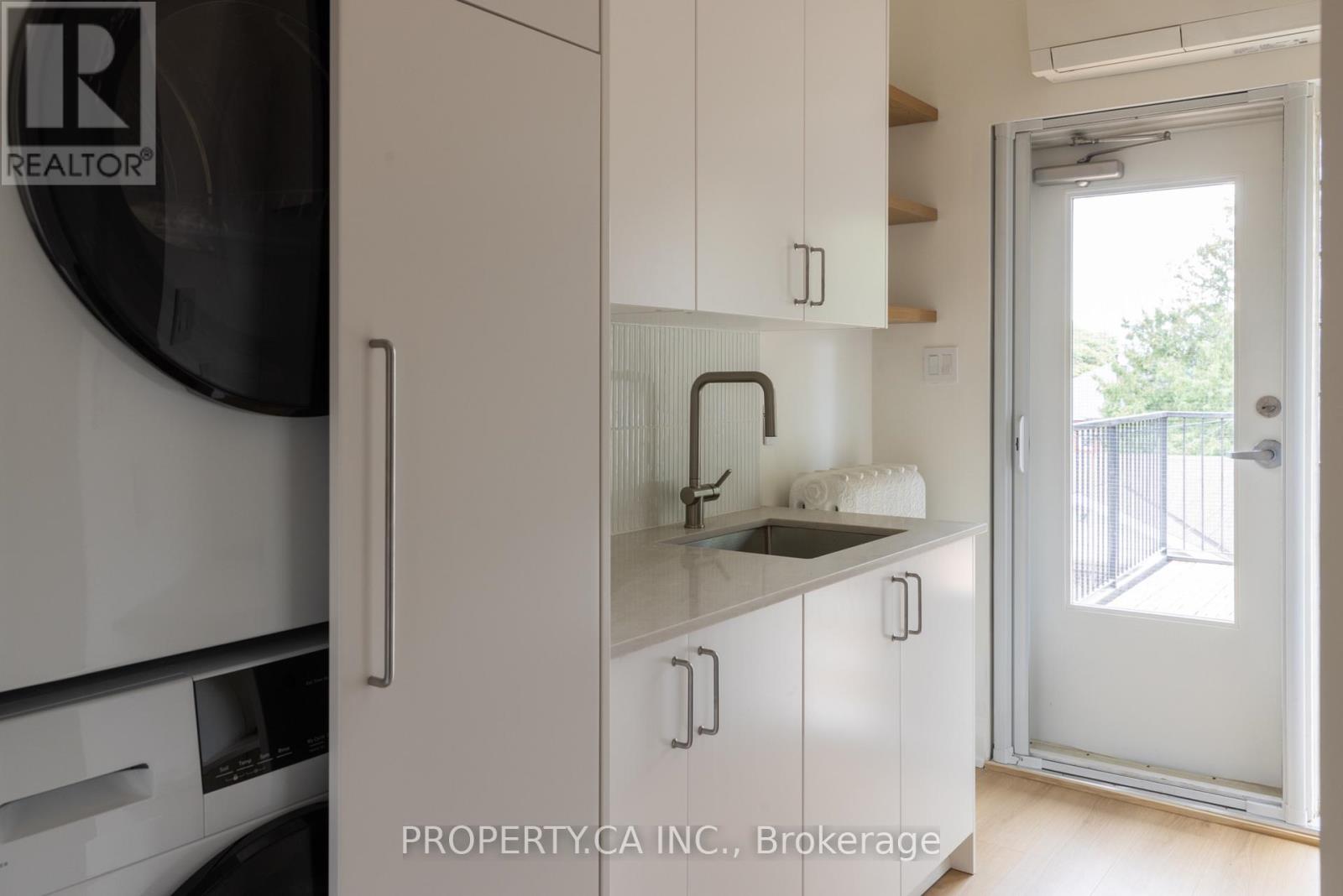 197 Roxton Road, Toronto, Ontario  M6J 2Y4 - Photo 23 - C13883252