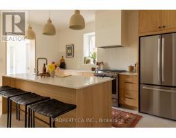 197 ROXTON ROAD, Toronto, Ontario