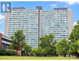 704 - 100 LEEWARD GLENWAY, Toronto, Ontario