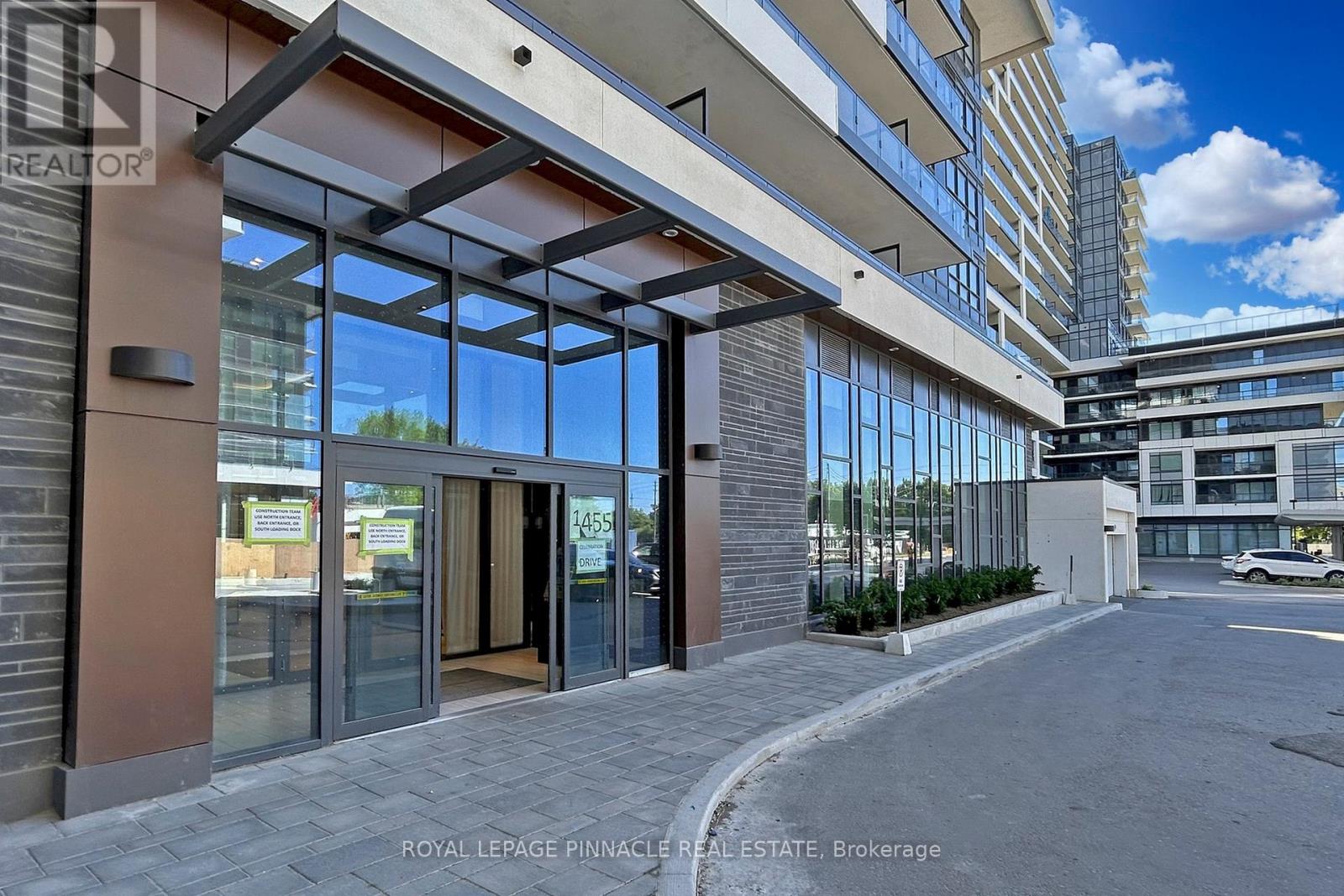 804 - 1455 Celebration Drive, Pickering, Ontario  L1W 0C3 - Photo 5 - E13883246