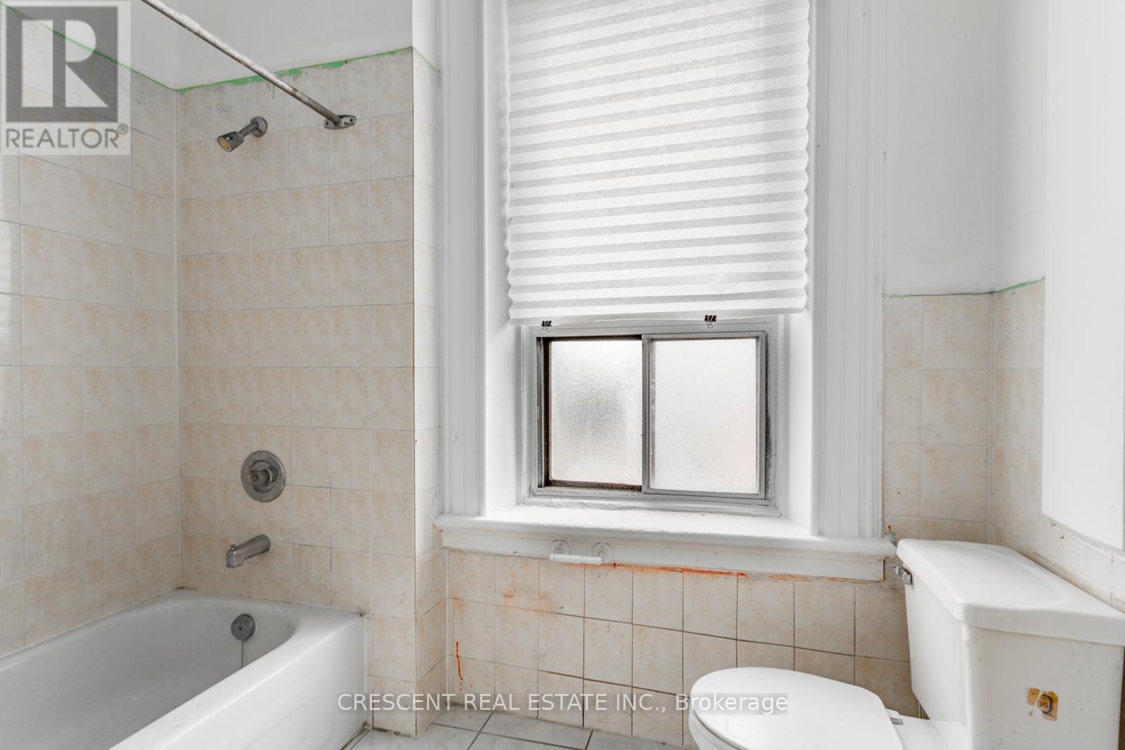 414 Queen Street W, Toronto, Ontario  M5V 2A7 - Photo 21 - C12460064