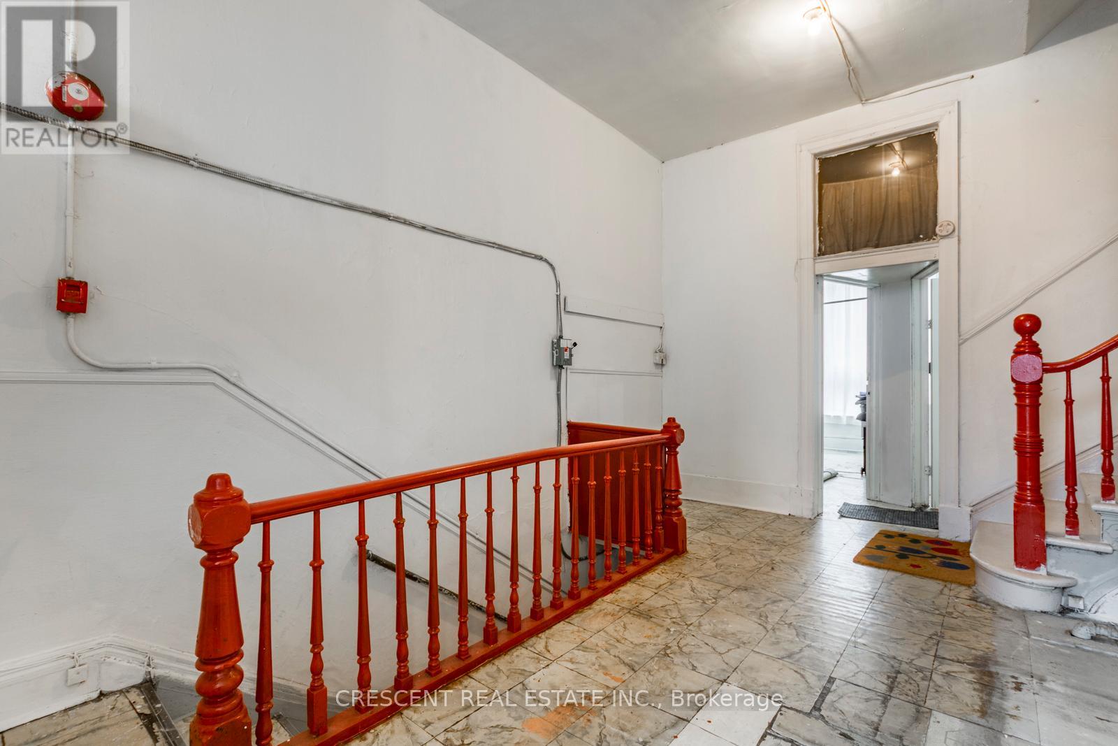 414 Queen Street W, Toronto, Ontario  M5V 2A7 - Photo 4 - C12460064