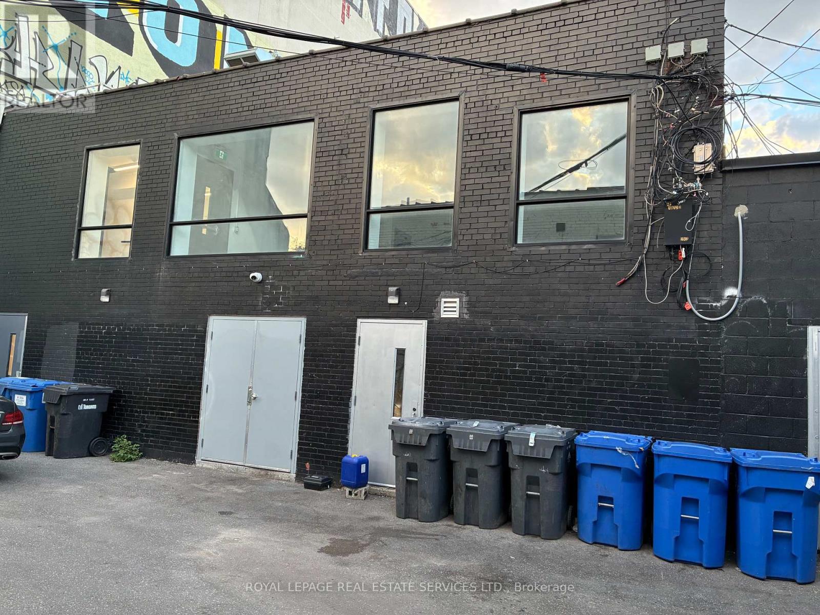 2nd Floor - 298 Spadina Avenue, Toronto, Ontario  M5T 2G5 - Photo 15 - C13848122