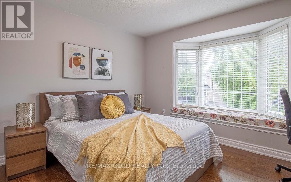 22 Roy Rainey Avenue, Markham (Wismer), Ontario  L6E 2B5 - Photo 3 - N13883192