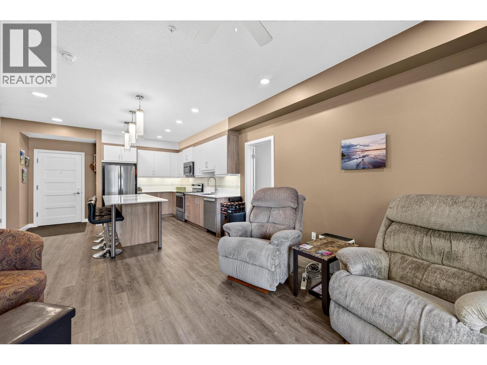 410 5TH Avenue S Unit# 1205