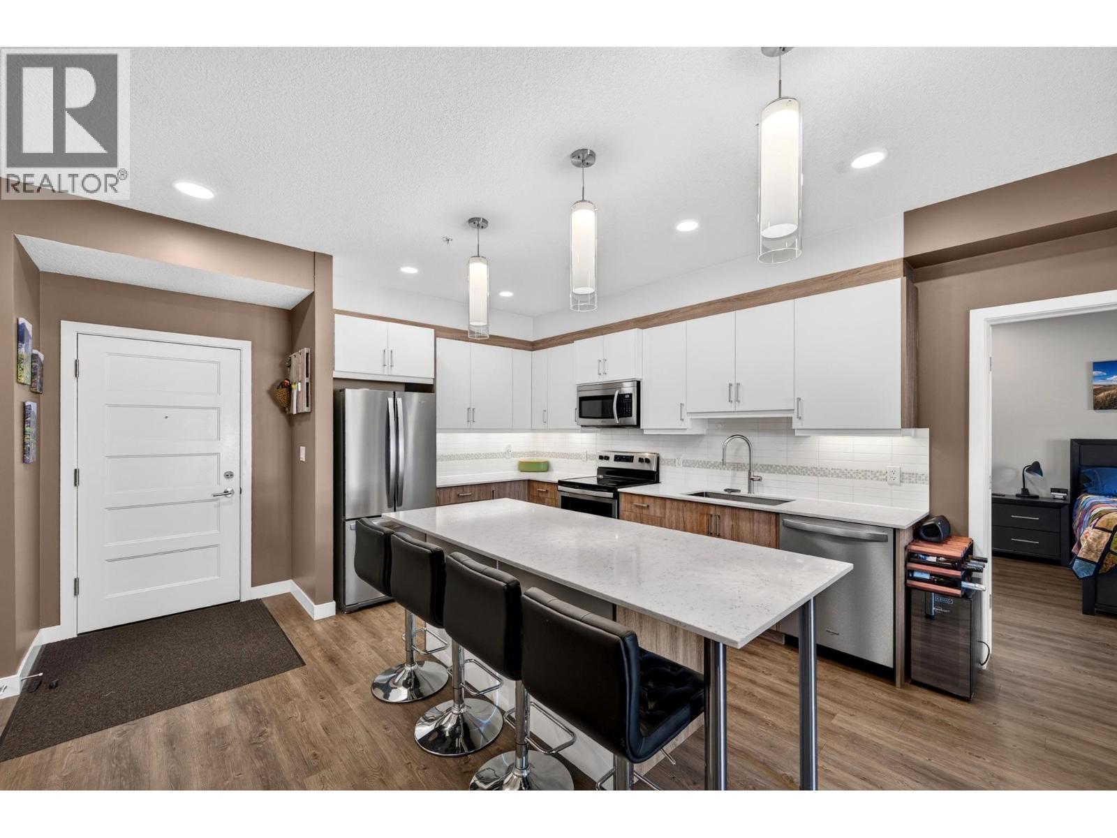410 5TH Avenue S Unit# 1205
