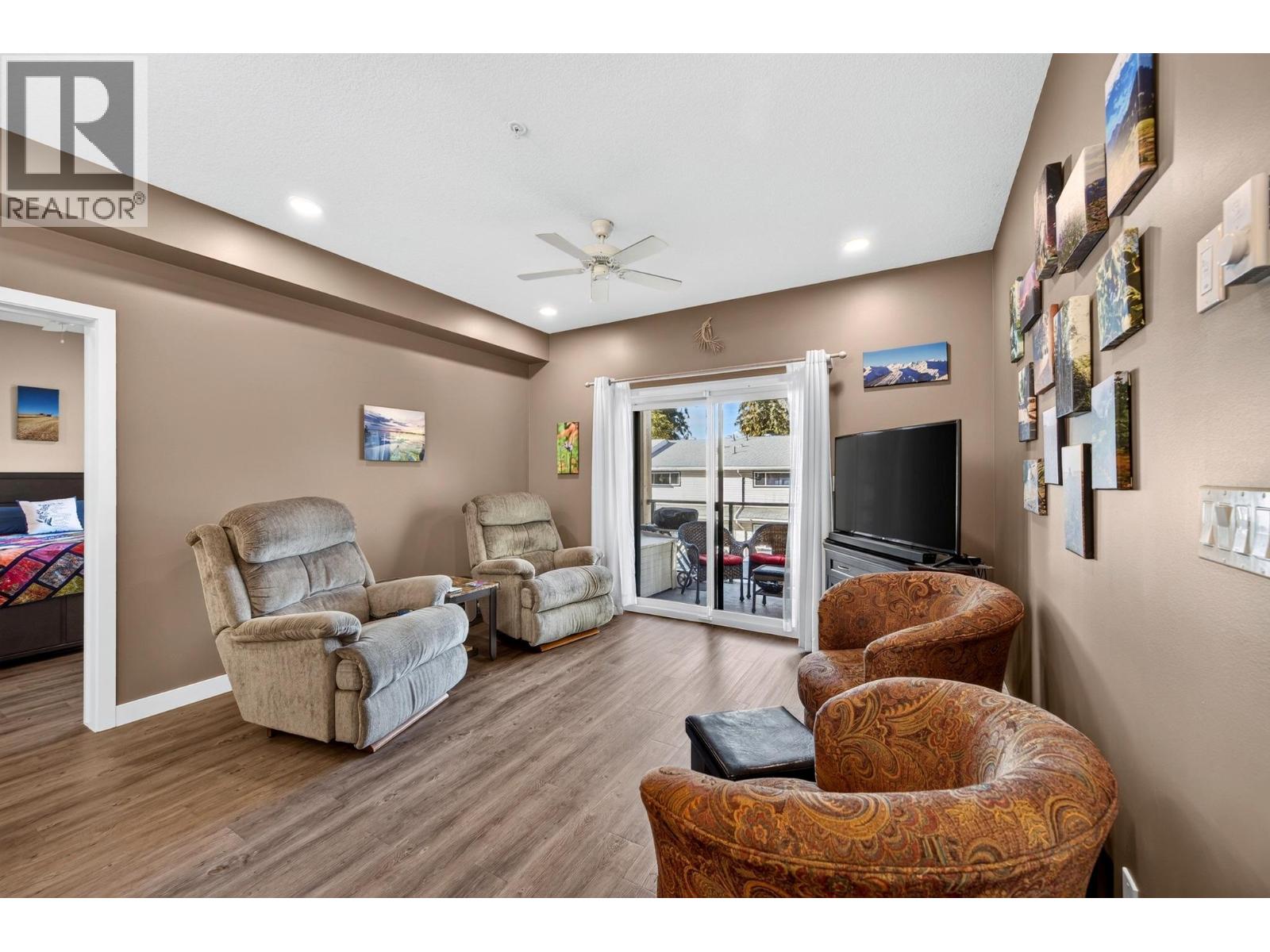410 5TH Avenue S Unit# 1205