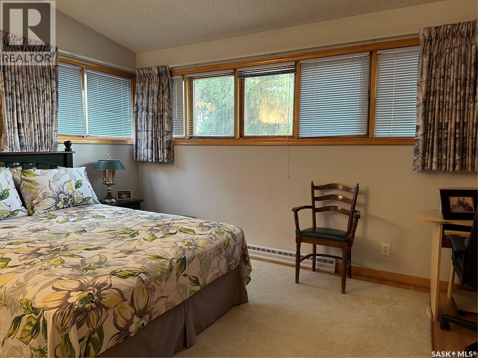503 9th Street Ne, Weyburn, Saskatchewan  S4H 1G2 - Photo 14 - SK050840