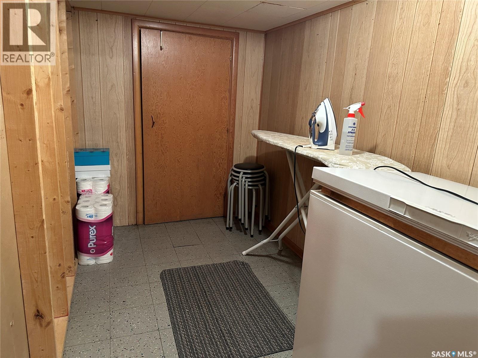 503 9th Street Ne, Weyburn, Saskatchewan  S4H 1G2 - Photo 34 - SK050840