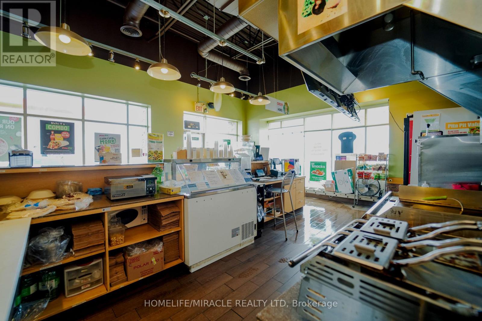 391 Queen Street, Halton Hills, Ontario  L7J 0A8 - Photo 24 - W13883212