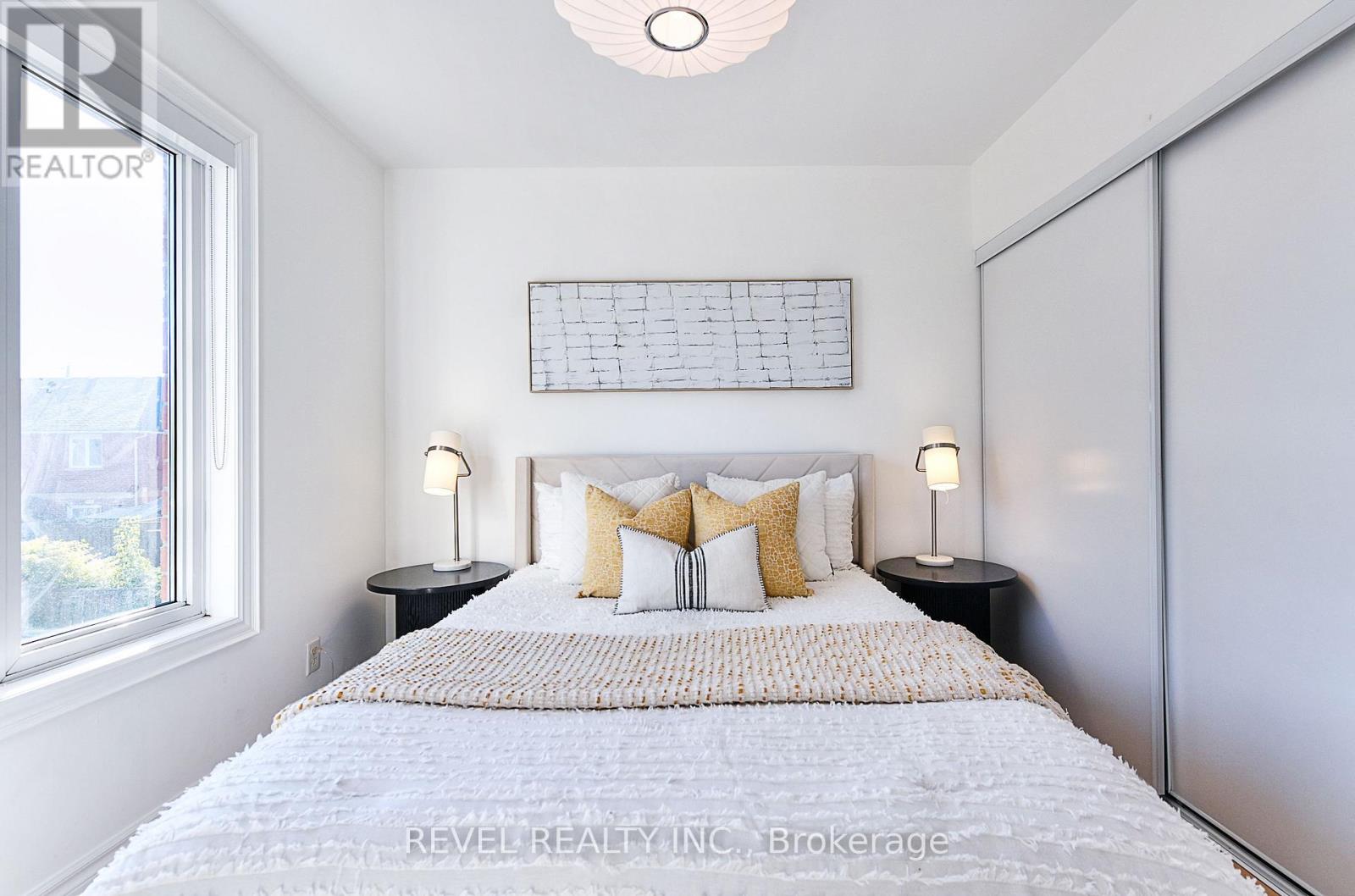 399 Perth Avenue, Toronto, Ontario  M6P 3Y5 - Photo 10 - W13883264