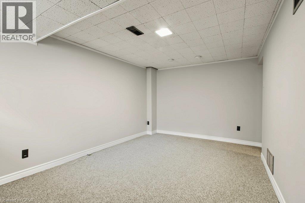 1535 Westminster Place, Burlington, Ontario  L7P 2B4 - Photo 25 - 40869215