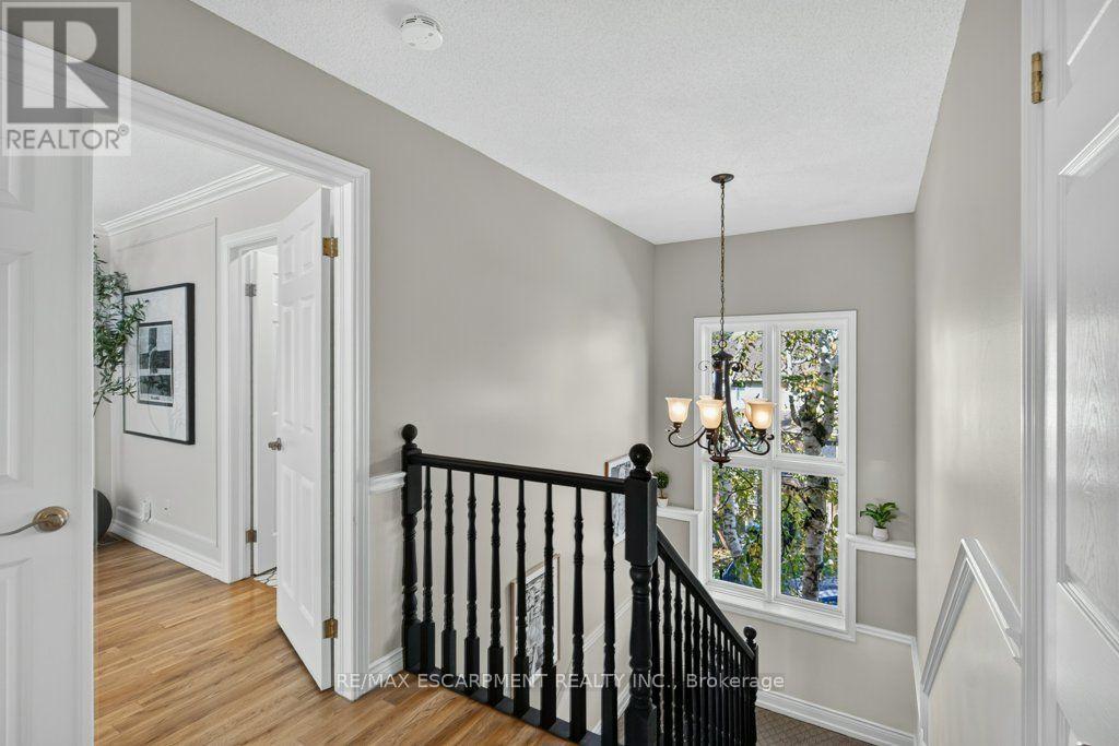 447 Golf Links Road, Hamilton, Ontario  L9G 4X6 - Photo 23 - X13883240