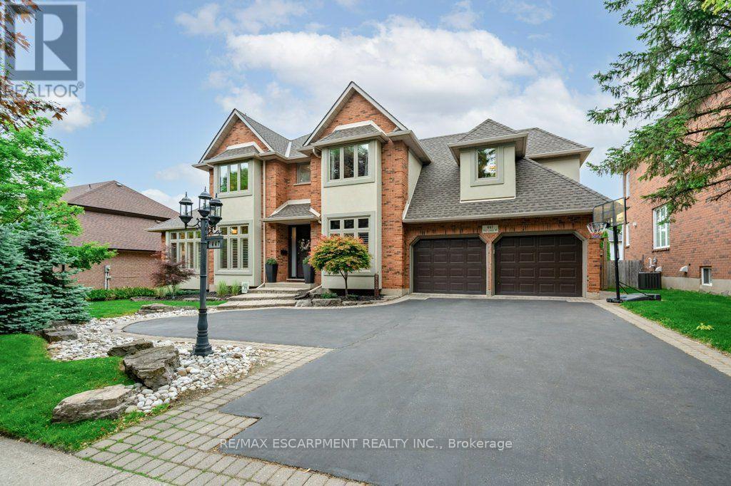 447 Golf Links Road, Hamilton, Ontario  L9G 4X6 - Photo 3 - X13883240