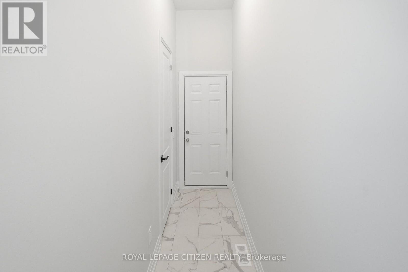 18 Mckay Avenue, Kawartha Lakes, Ontario  K9V 0R2 - Photo 14 - X13883258