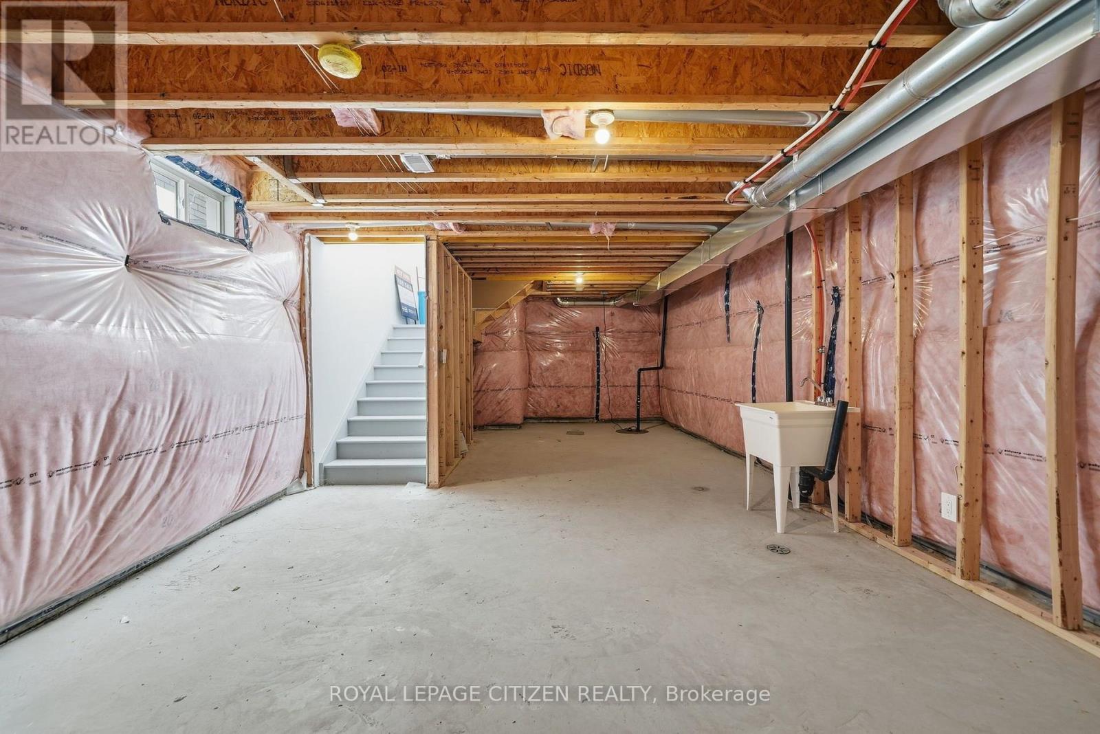 18 Mckay Avenue, Kawartha Lakes, Ontario  K9V 0R2 - Photo 47 - X13883258
