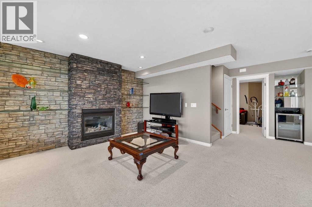 35 Rockyledge Rise NW, Calgary, Alberta  T3G 5N1 - Photo 26 - A2340728