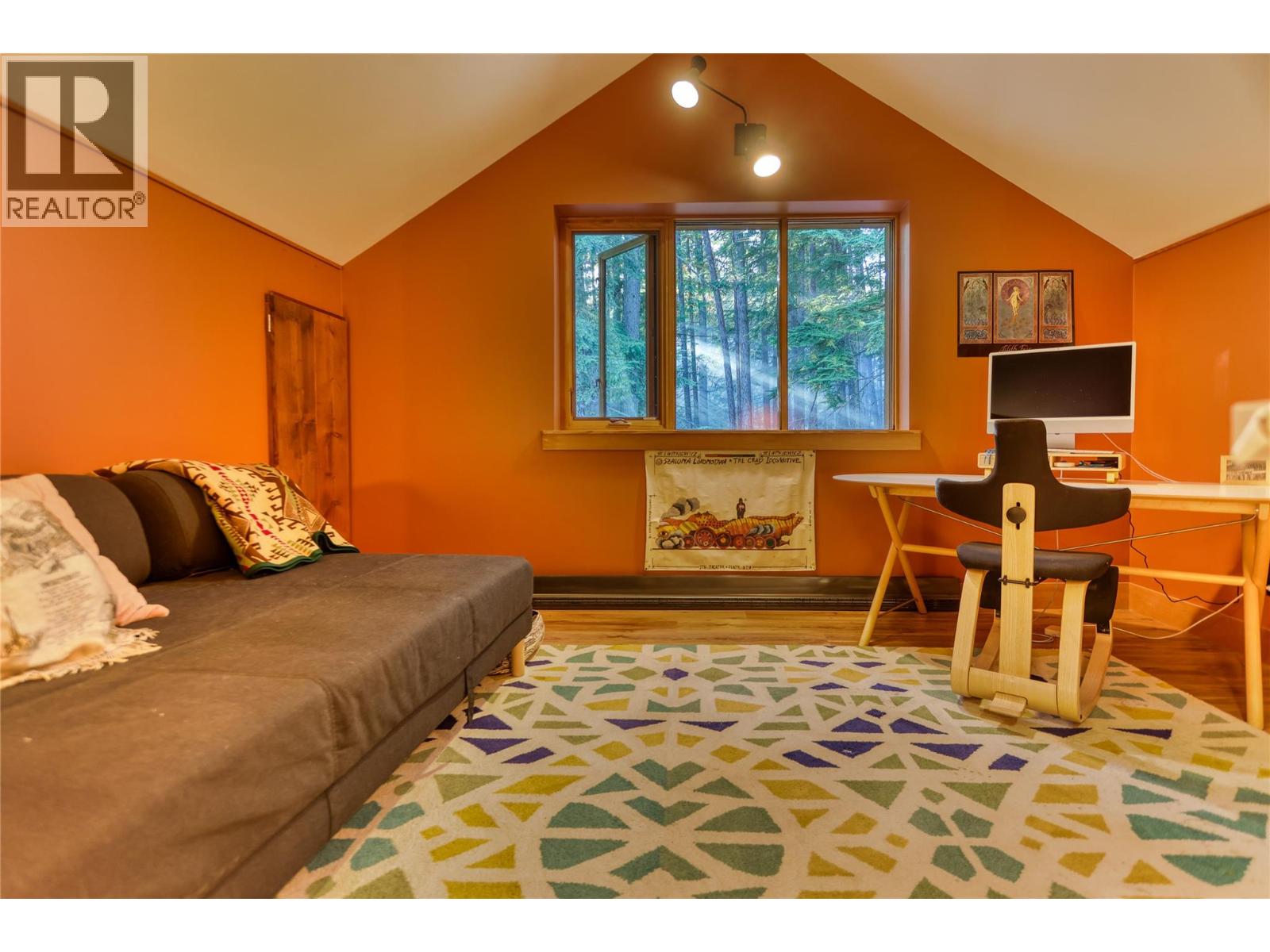 7025 Beggs Road, Nelson, British Columbia V1L 5P6 - Photo 23 - 10403009