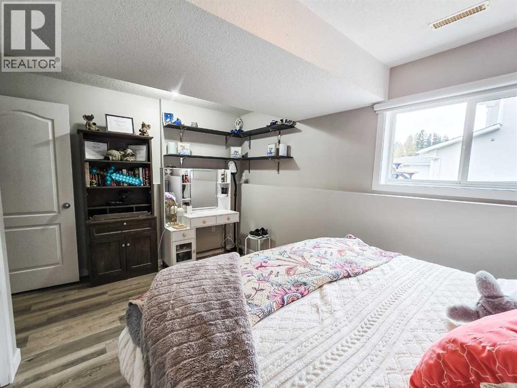 5501 17 Avenue, Edson, Alberta  T7E 1X1 - Photo 22 - A2350032