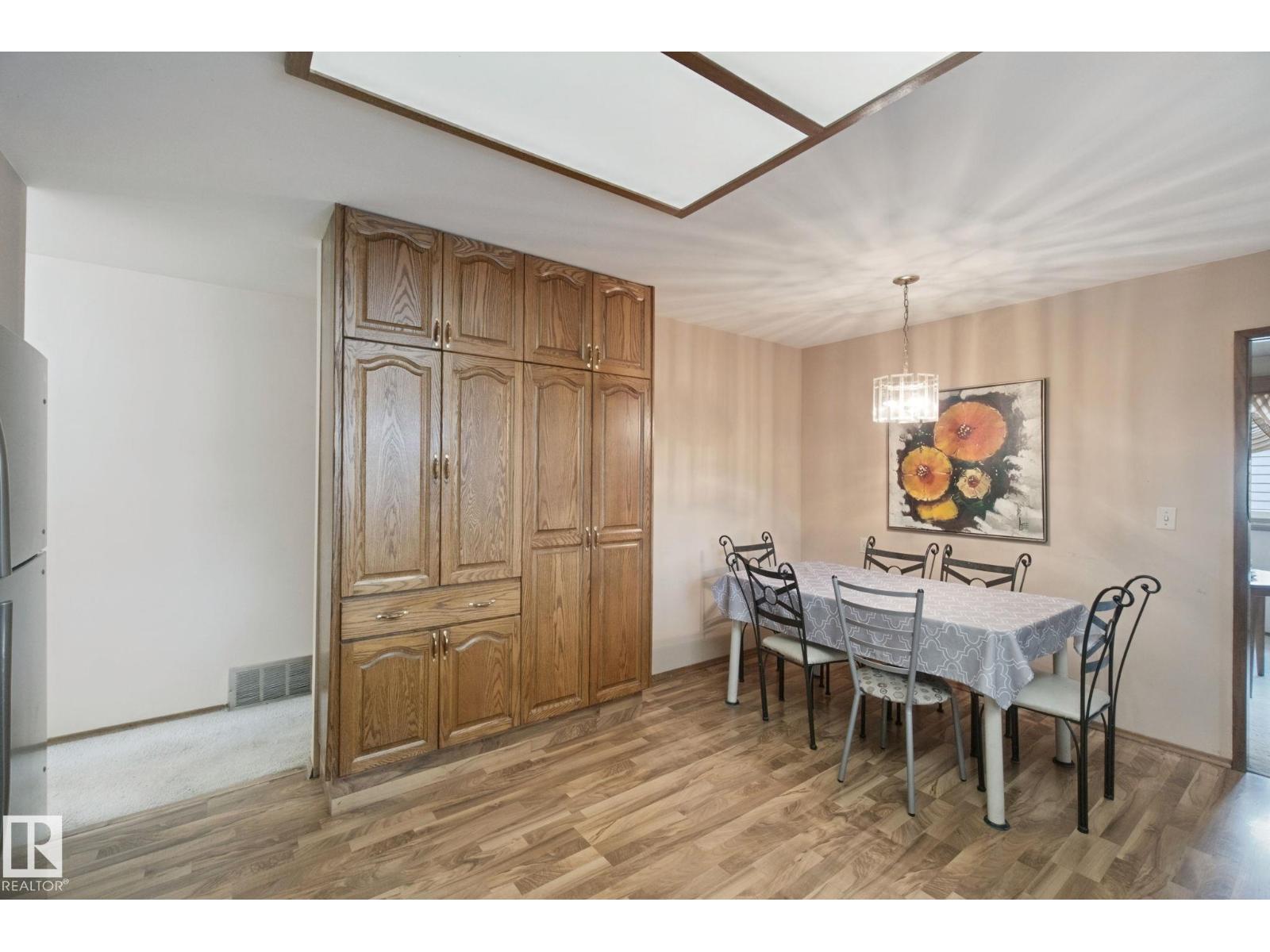 15432 78 AV NW