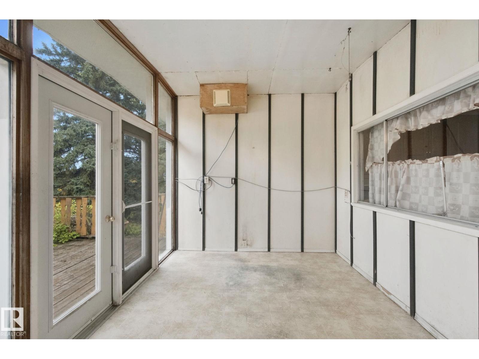 15432 78 AV NW