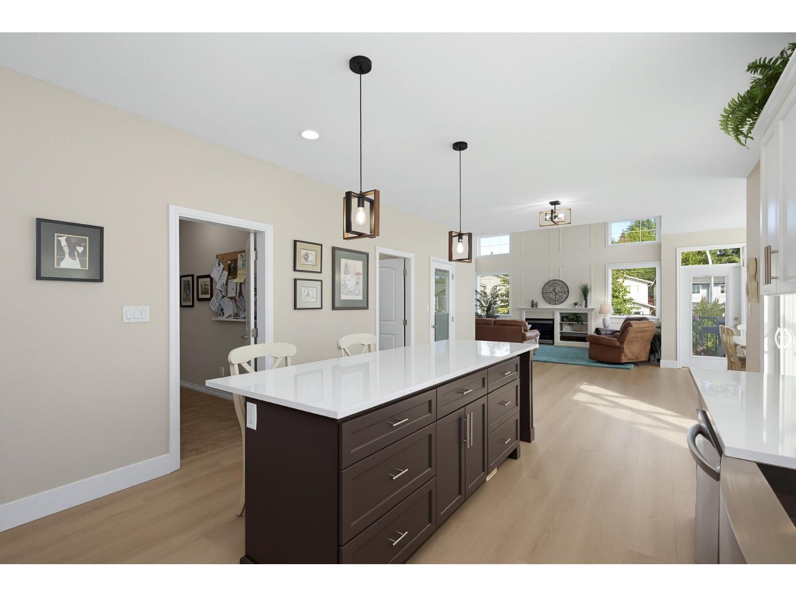 2816 Woodland Drive, Langley, British Columbia  V2Y 1C2 - Photo 10 - R3172850