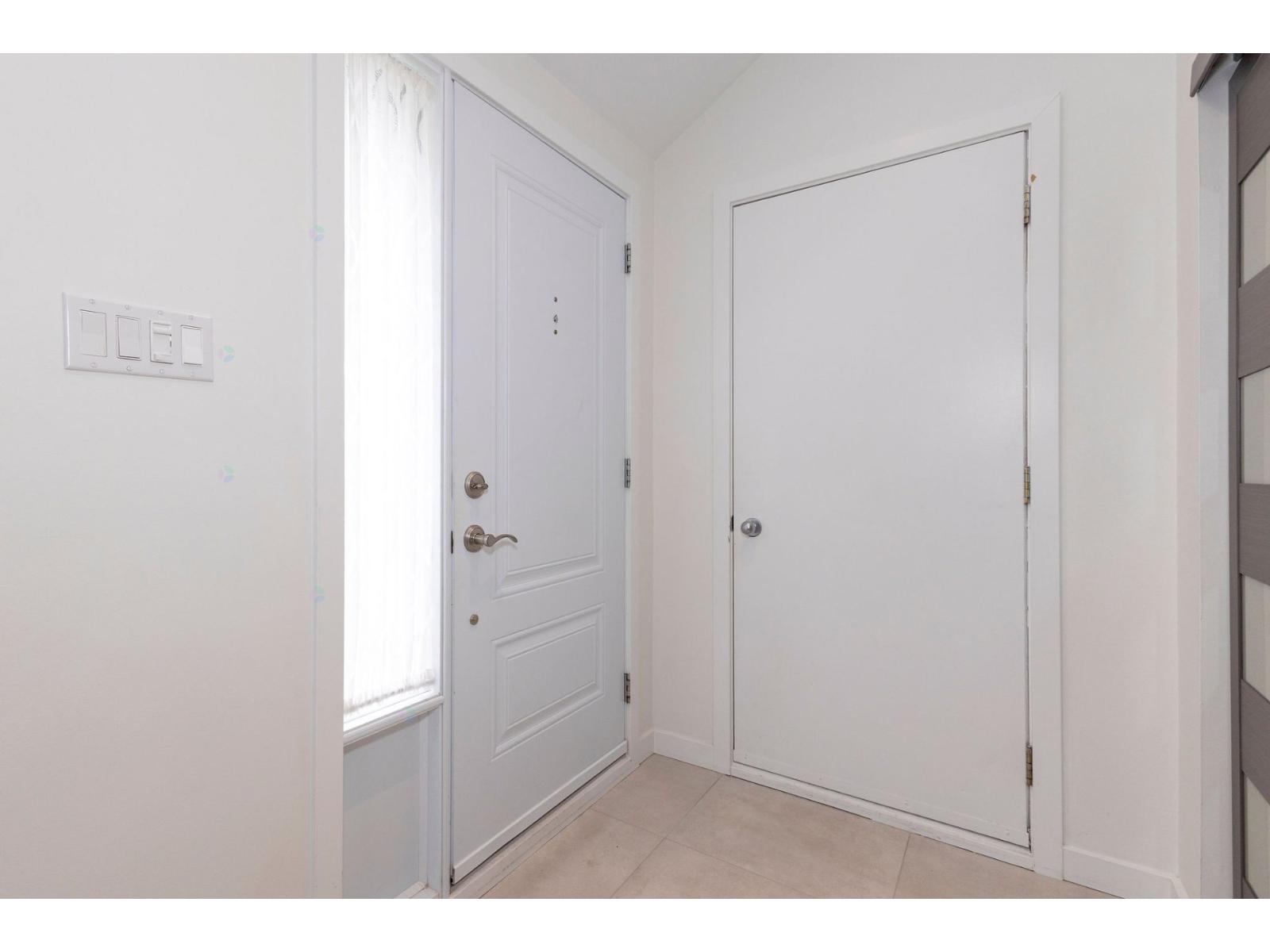 15 Rue Mont-Bleu Pincourt Quebec Canada J7V8E7 5