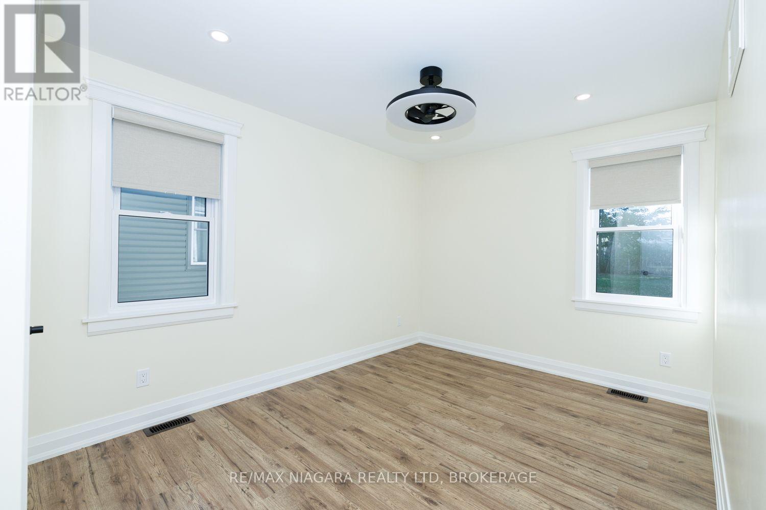 245 Bowen Road, Fort Erie (Central), Ontario  L2A 2Y6 - Photo 15 - X13883396