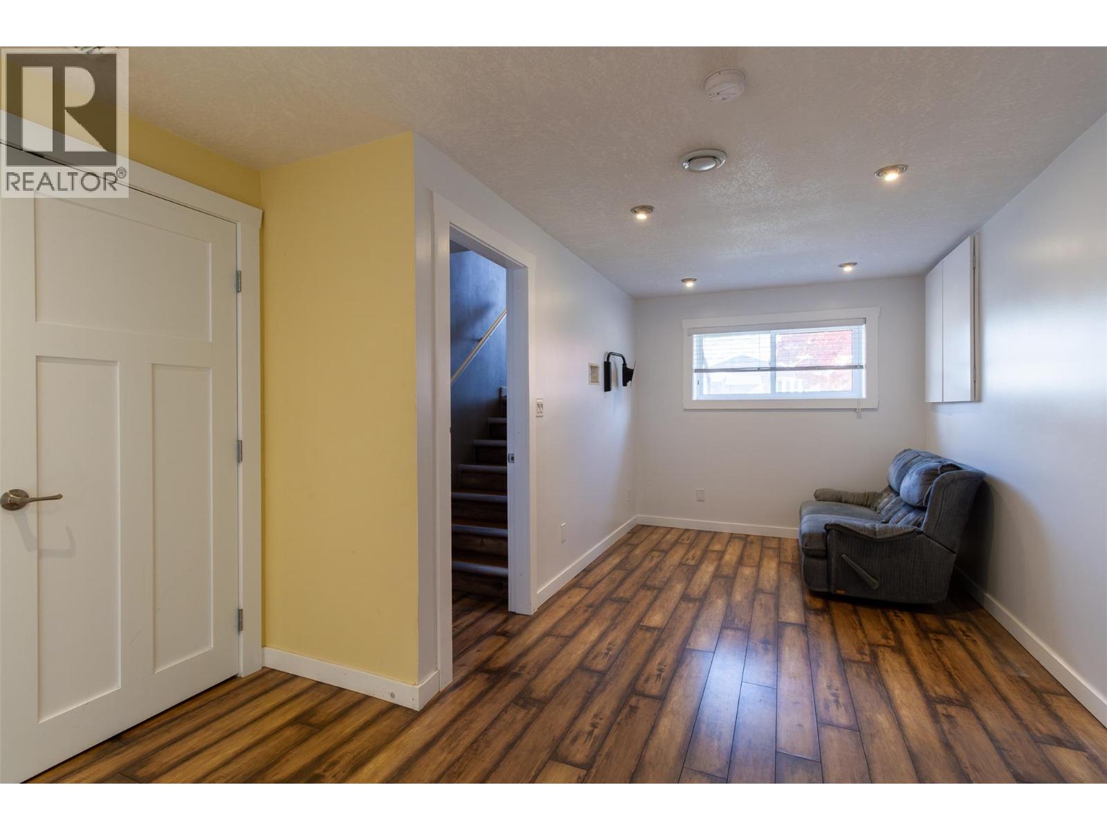 1207 PINYON Road