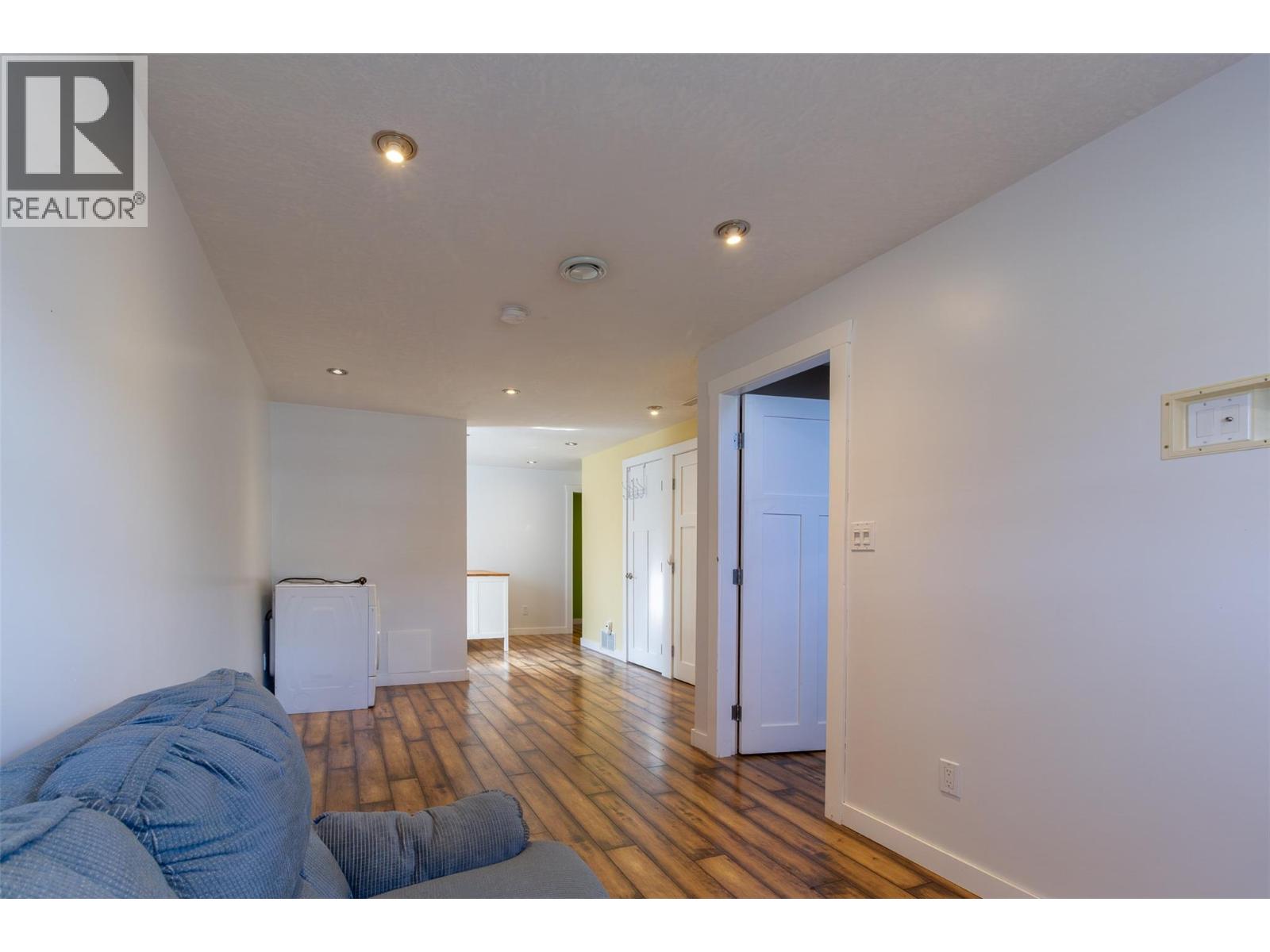 1207 PINYON Road
