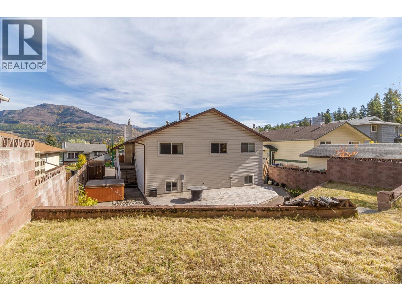 1207 PINYON Road