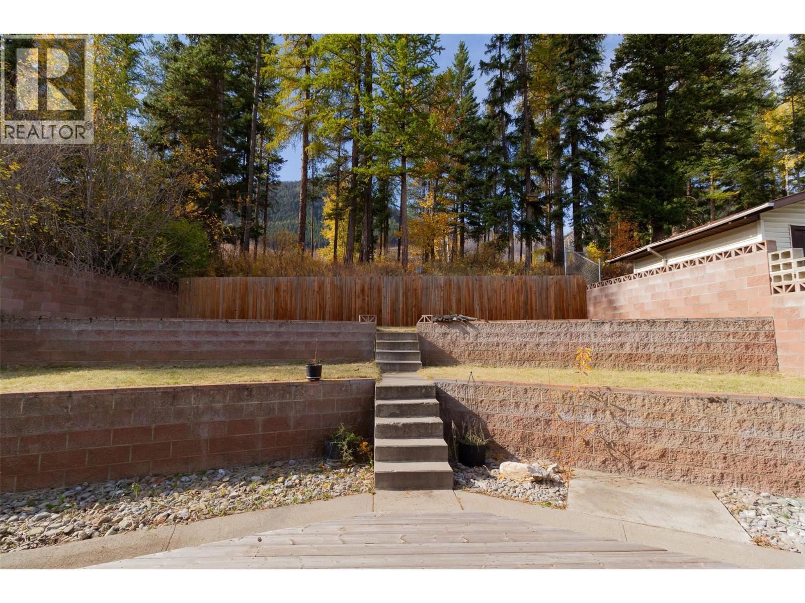 1207 PINYON Road