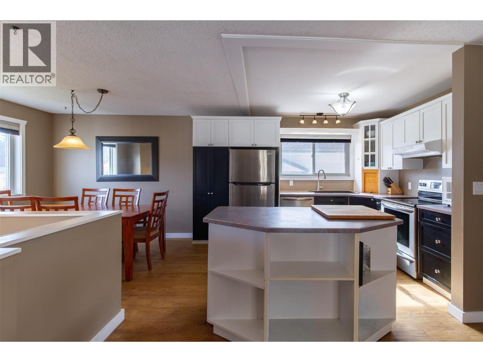 1207 PINYON Road