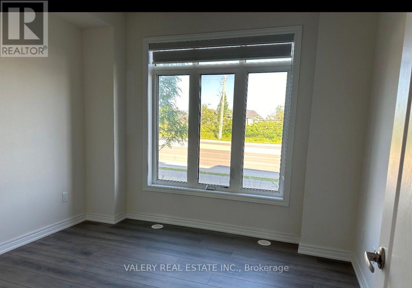517 Dundas Street E, Oakville, Ontario  L6H 3P6 - Photo 14 - W13883378