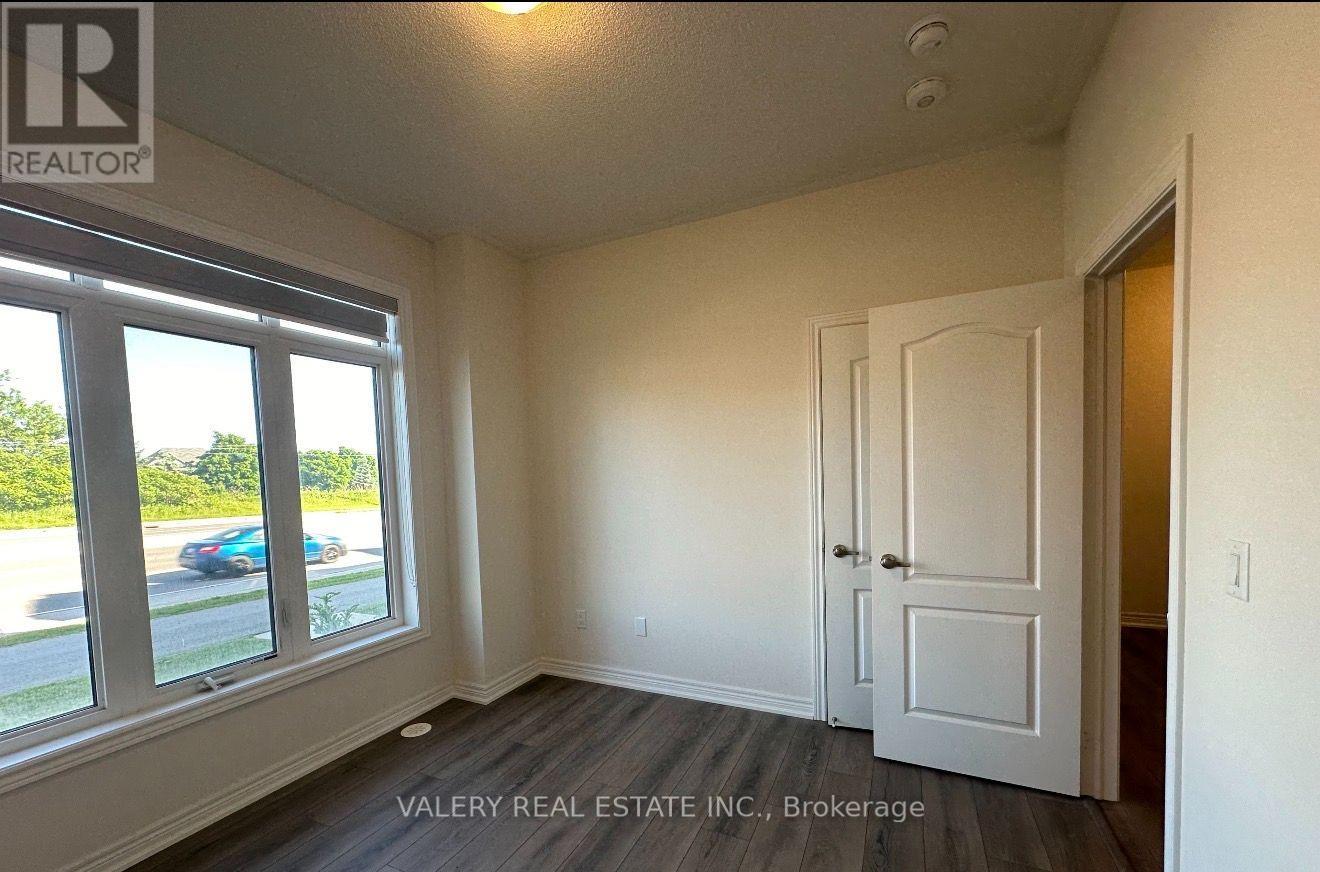 517 Dundas Street E, Oakville, Ontario  L6H 3P6 - Photo 15 - W13883378