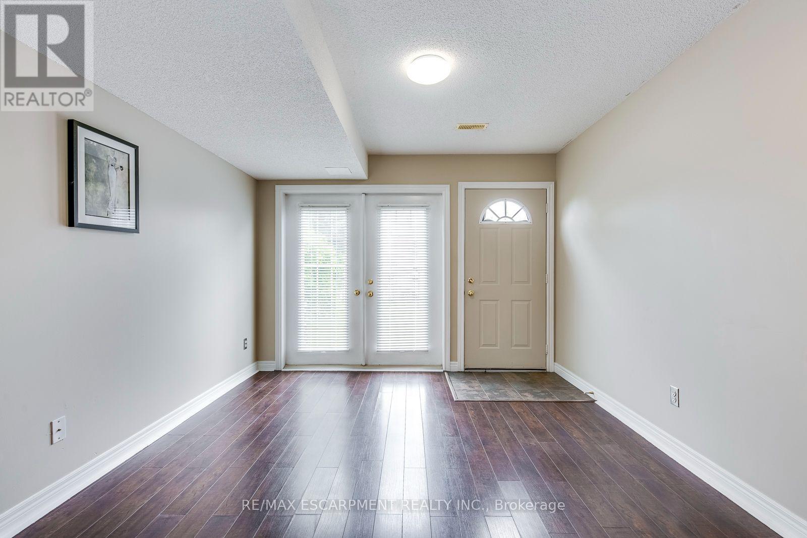 51 - 1751 Lampman Avenue, Burlington, Ontario  L7L 6W3 - Photo 27 - W13883382