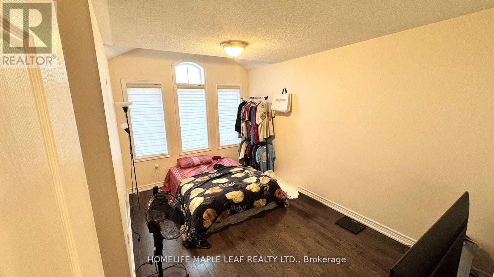8 Ricardo Road, Brampton, Ontario  L6P 3Z1 - Photo 9 - W13883404