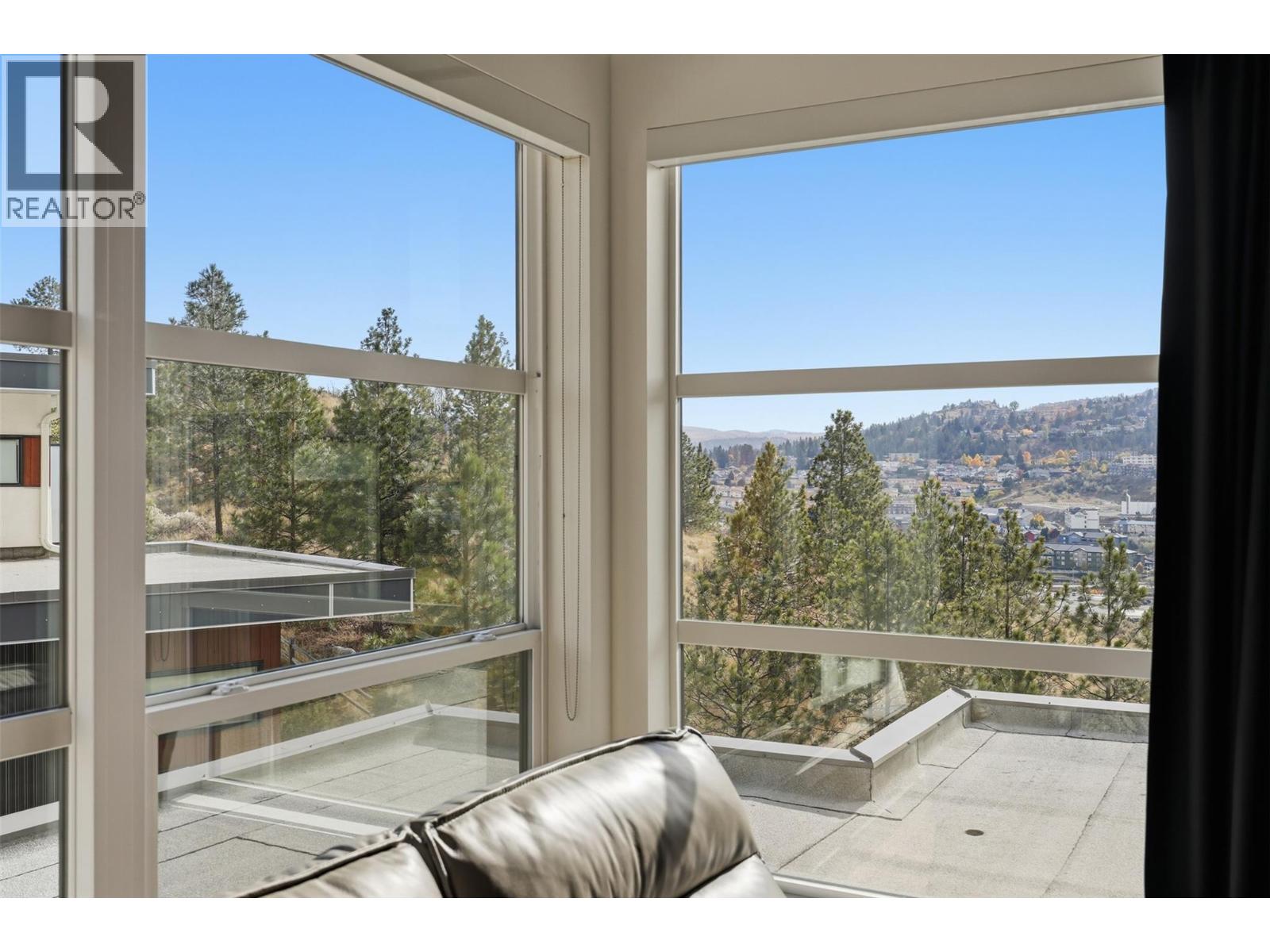 1395 PRAIRIE ROSE Drive Unit# 16