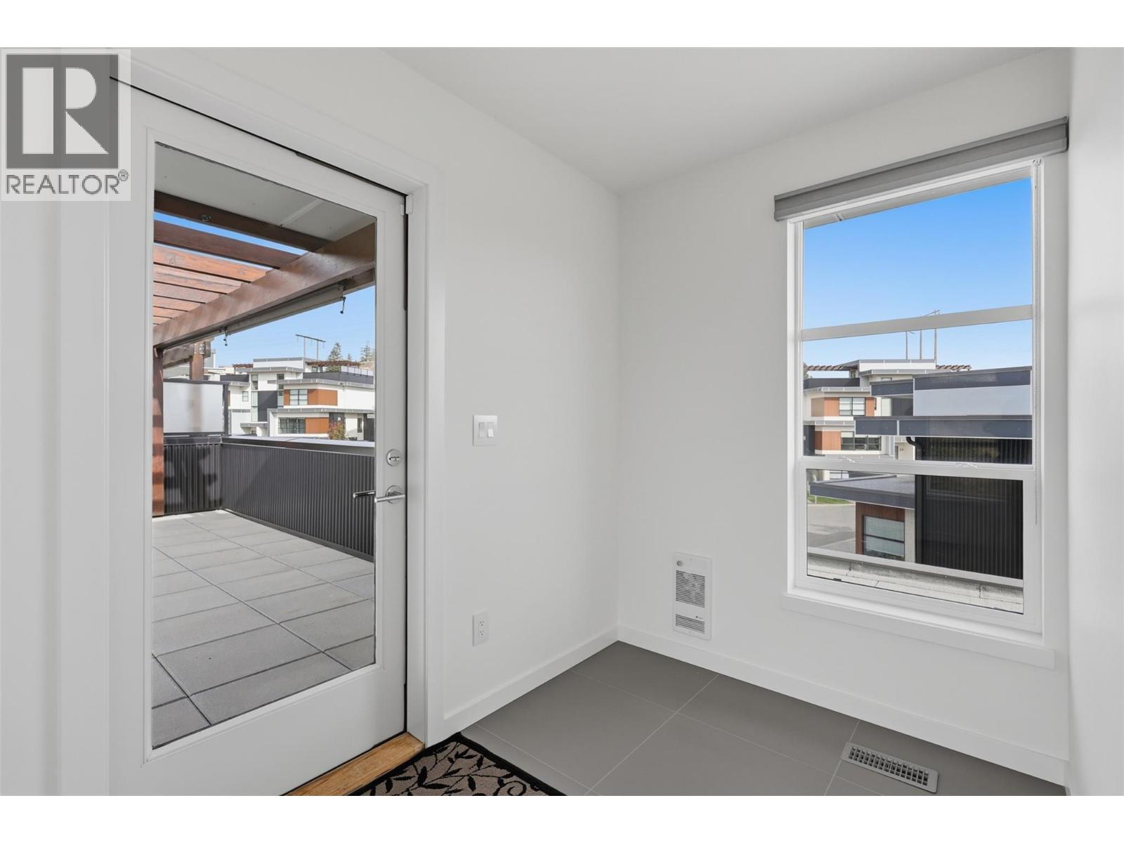 1395 PRAIRIE ROSE Drive Unit# 16