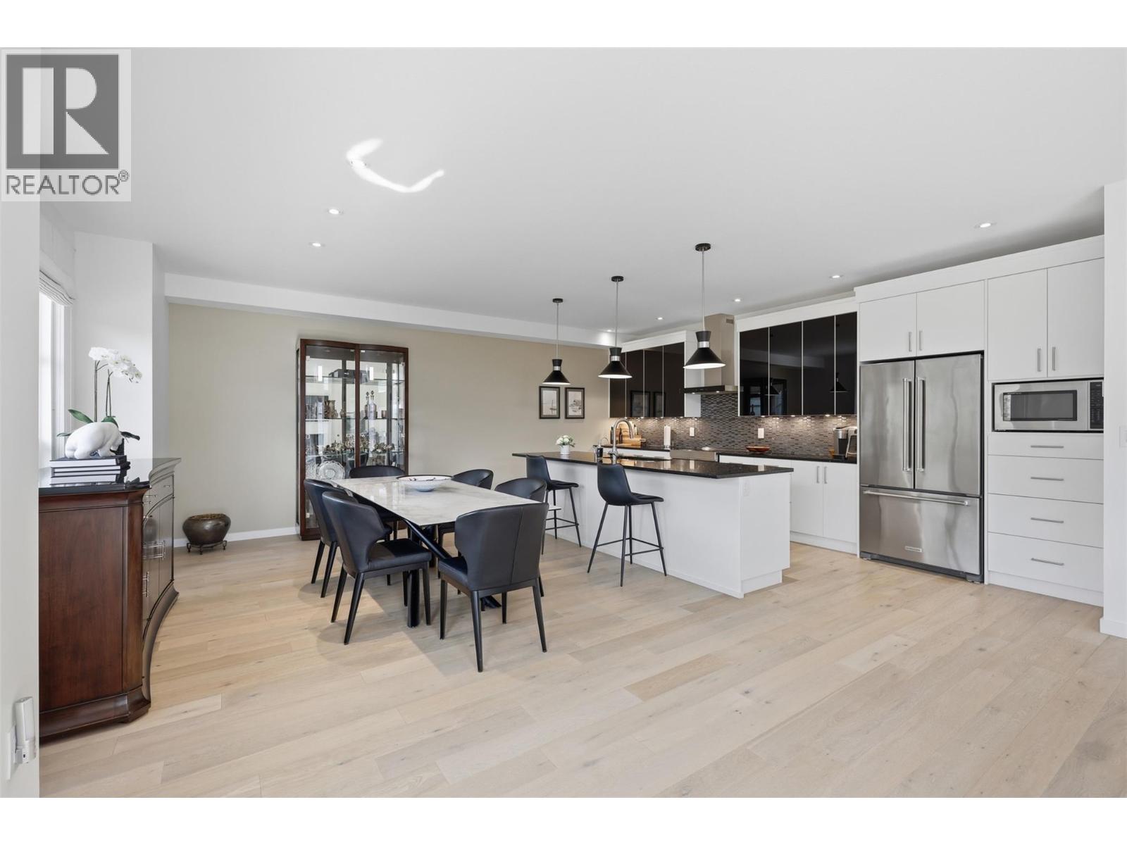 1395 PRAIRIE ROSE Drive Unit# 16