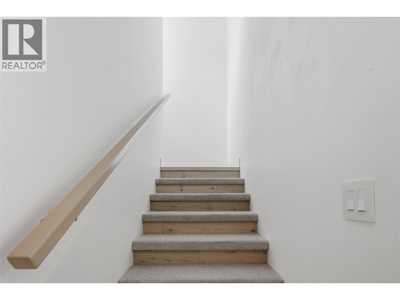 1395 PRAIRIE ROSE Drive Unit# 16