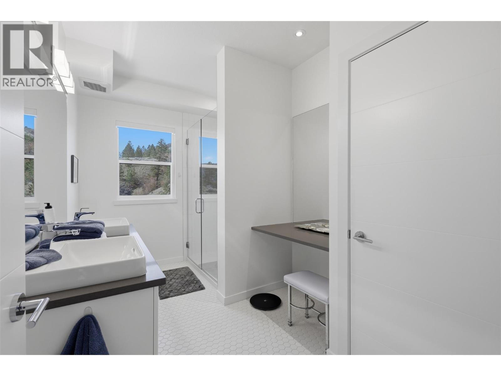1395 PRAIRIE ROSE Drive Unit# 16