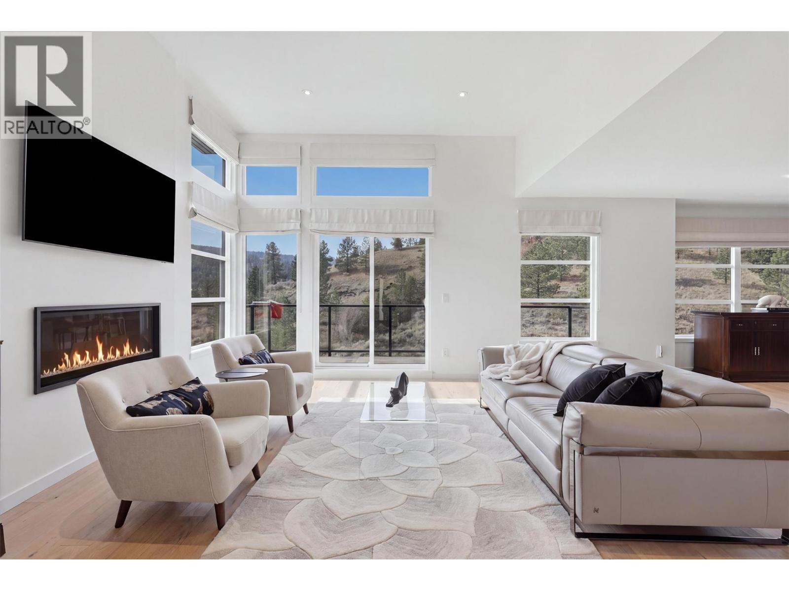 1395 PRAIRIE ROSE Drive Unit# 16