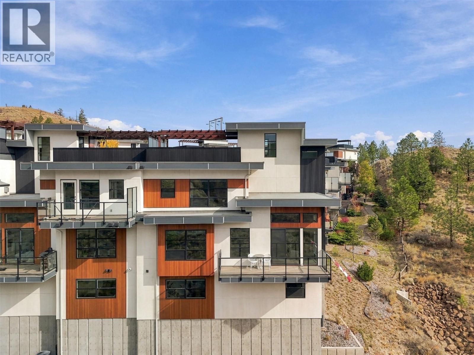 1395 PRAIRIE ROSE Drive Unit# 16