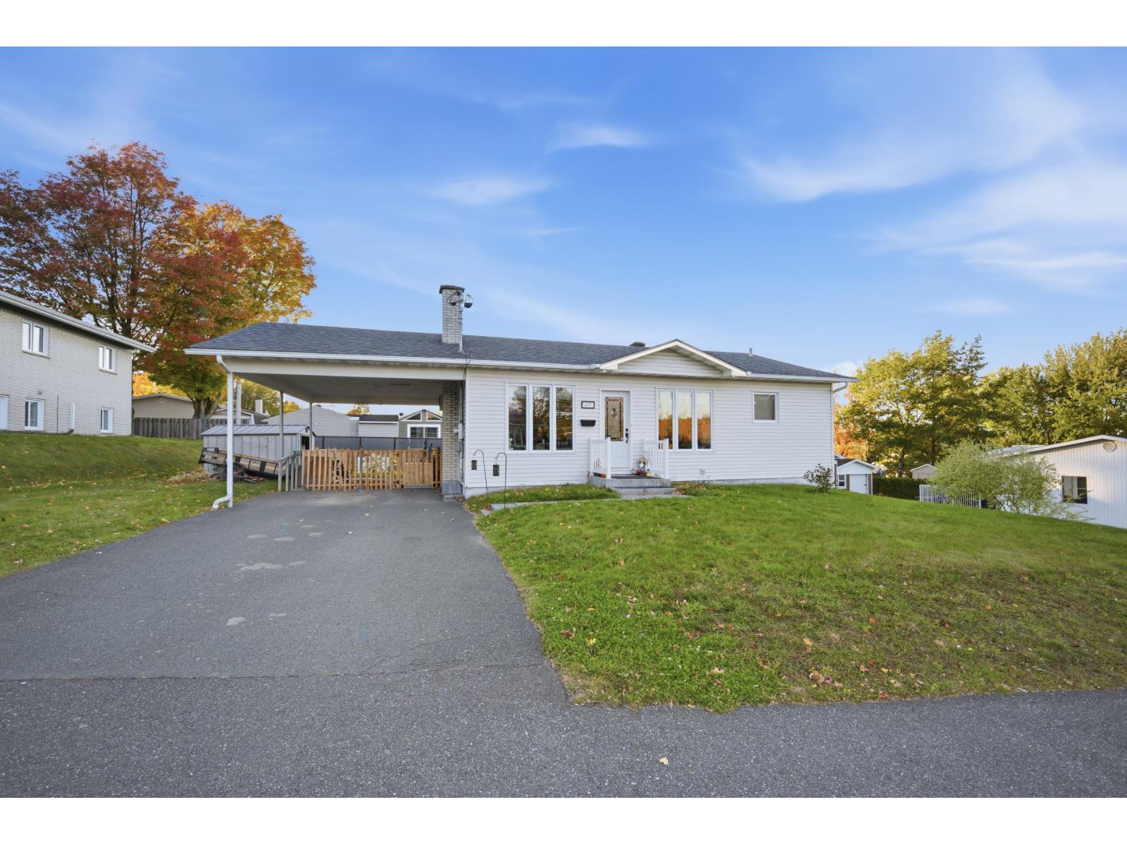 417 Boul. Simoneau Val-des-Sources Quebec Canada J1T3H6