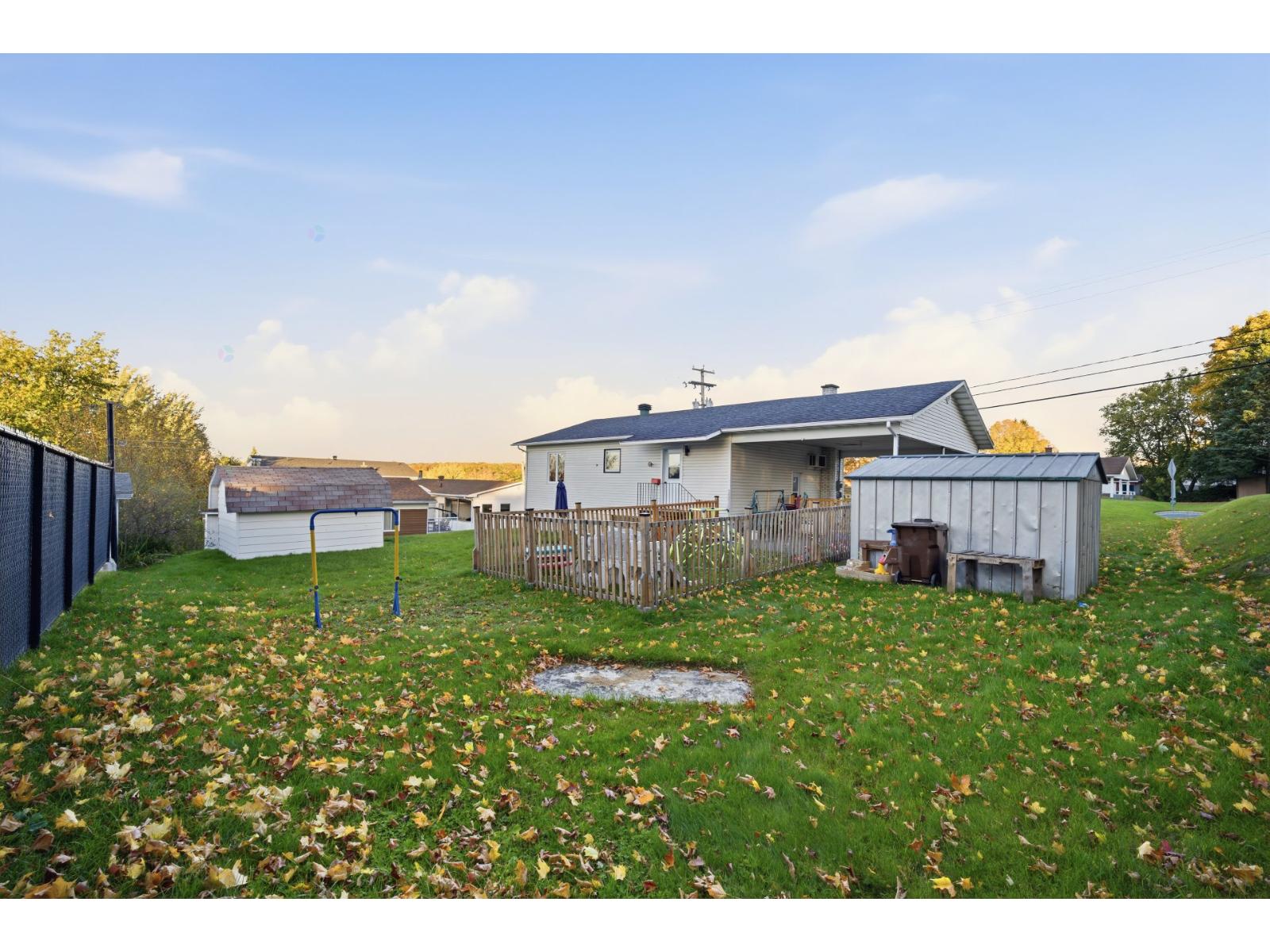 417 Boul. Simoneau Val-des-Sources Quebec Canada J1T3H6 3