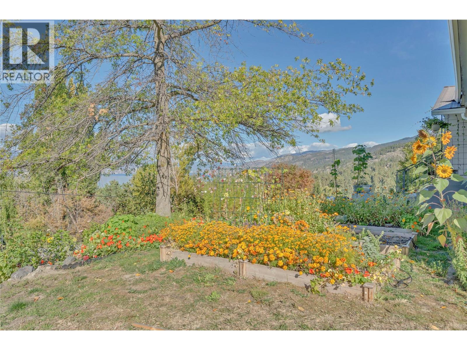2864 Arawana Road, Naramata, British Columbia V0H 1N1 - Photo 29 - 10402276